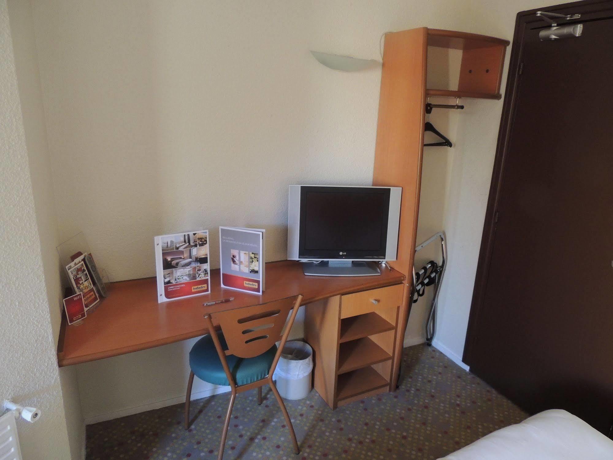 Ibis Budget Saint-Ouen-L'Aumone Eksteriør bilde